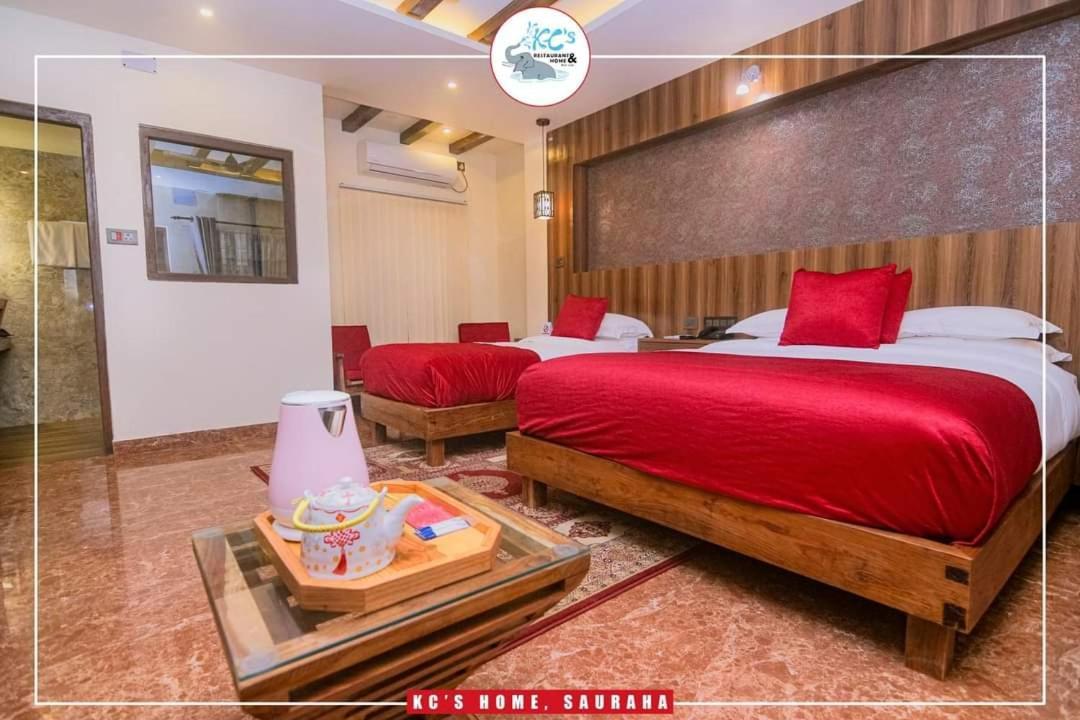 Kc'S Home Sauraha Bagian luar foto