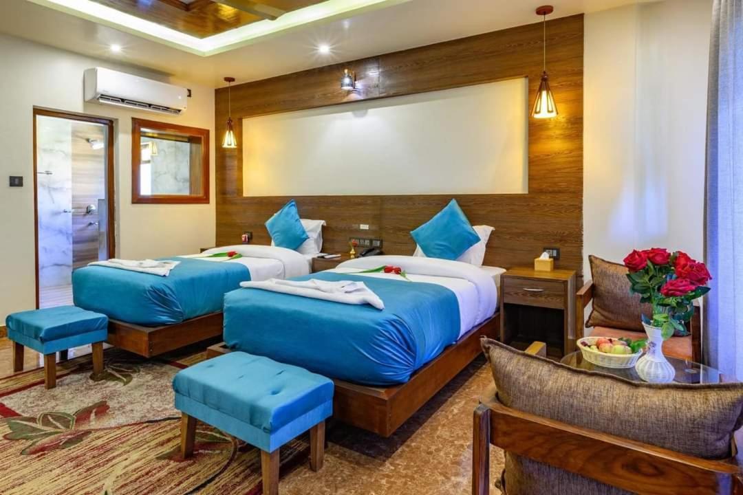 Kc'S Home Sauraha Bagian luar foto